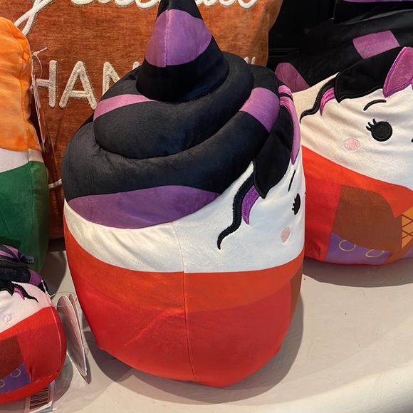 Disney Mary Sanderson Hocus Pocus 15” Squishmallows - Picture 7 of 10